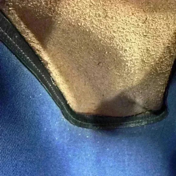 👑👑 Vintage Gucci GG Shoulder Bag EUC! + COA + Dust Bag - Picture 12 of 16